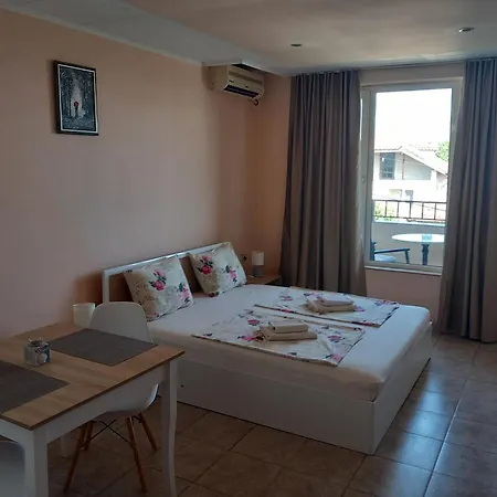 семейство маврови 3*