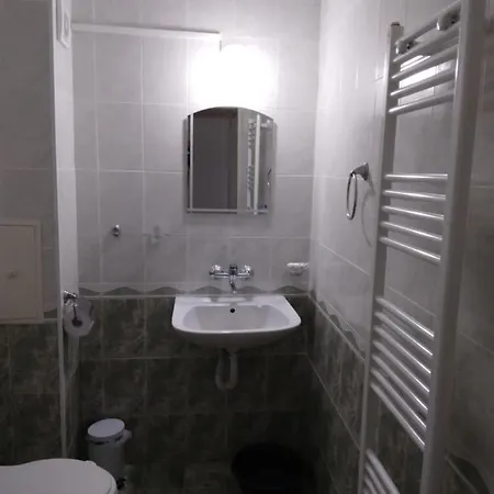 семейство маврови 3* Rezovo