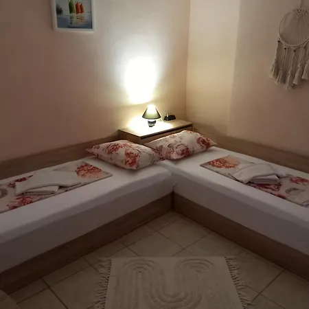 семейство маврови Casa de hóspedes Rezovo