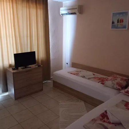 семейство маврови 3*